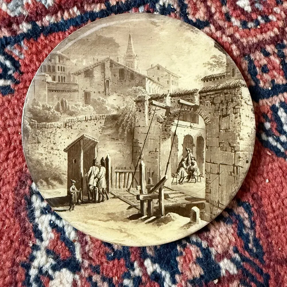 RARE Vintage Round Coasters Sepia Scenes‎ of Antiquity Set of 4 CLEAN CONDITION